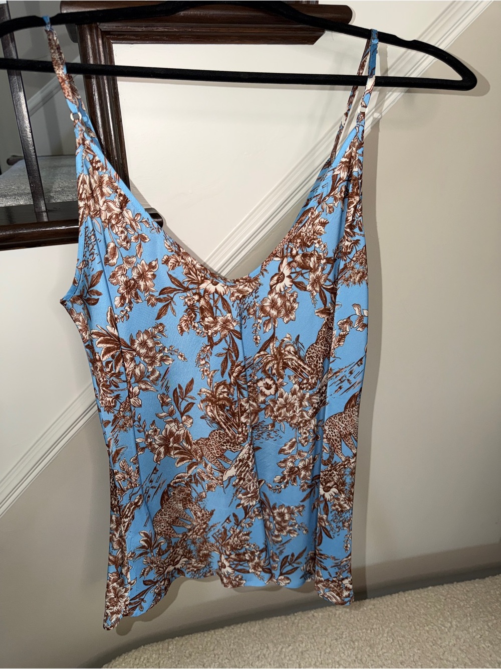 L'AGENCE Blue and Brown Floral V-Neck Camisole - Picture 2 of 5